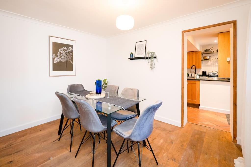 3 Bedroom Home Close To Town Centre With Wifi & Garden Royal Tunbridge Wells Exterior photo
