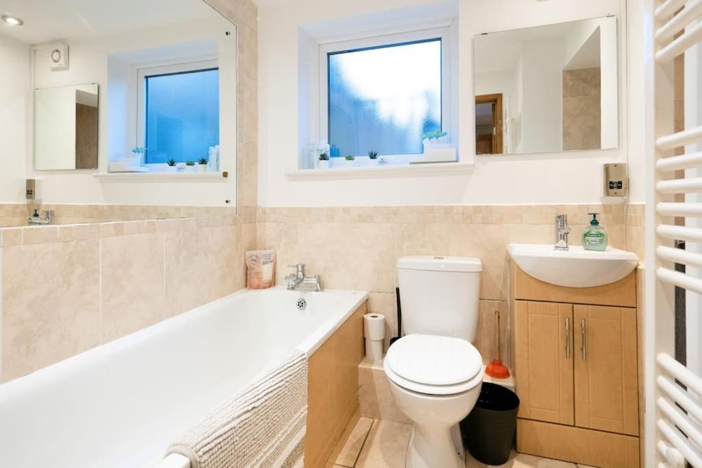3 Bedroom Home Close To Town Centre With Wifi & Garden Royal Tunbridge Wells Exterior photo