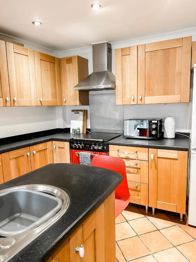 3 Bedroom Home Close To Town Centre With Wifi & Garden Royal Tunbridge Wells Exterior photo